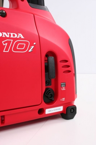 Honda-EU10i-Generator-007